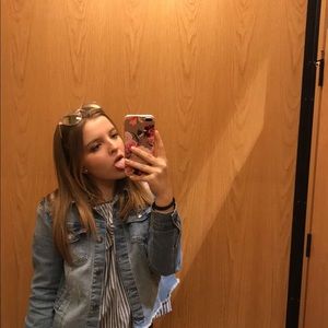 Meet your Posher, Lexi